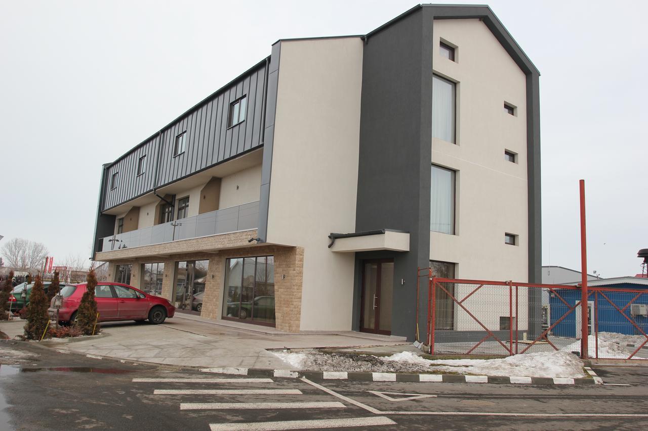 Olteniţa Vila Europaモーテル エクステリア 写真